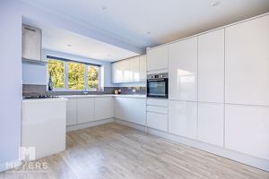 Kitchen - click for photo gallery